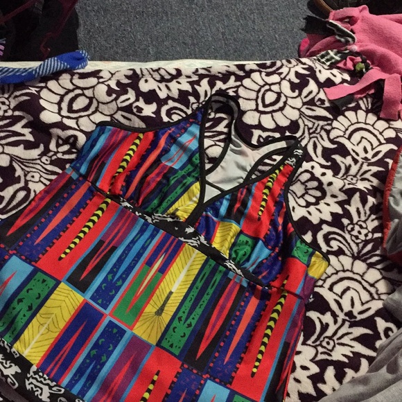 2x bathing suit - Picture 2 of 3